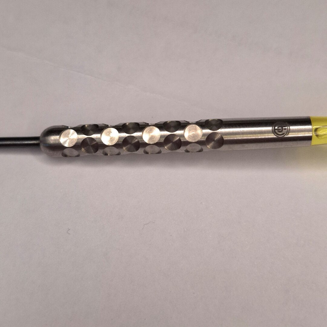 Blackwood Hole Grip Master Barbie Vision 21g Steeldart