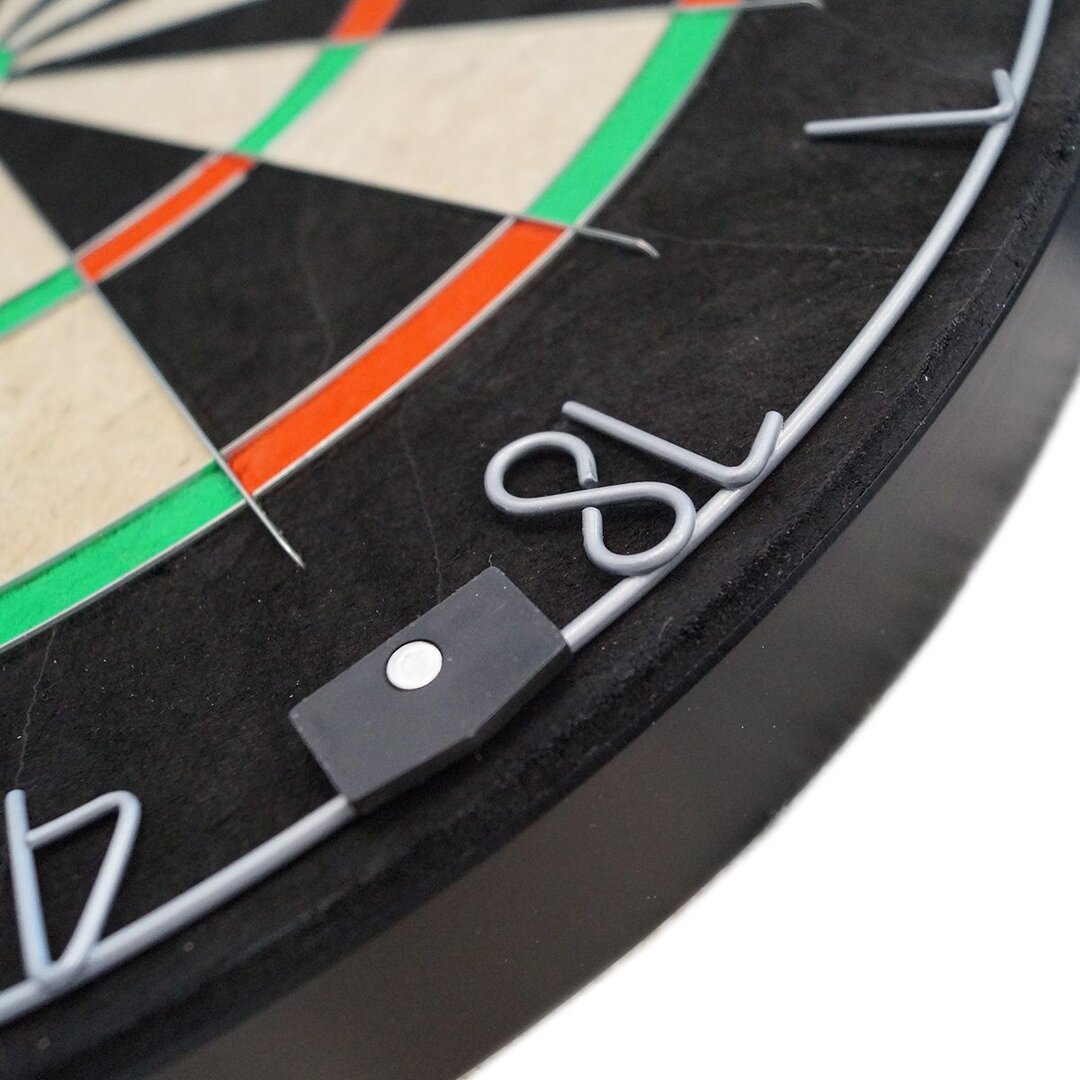 Karella Dartboard BullOut Bristle Board + 2 Sets Darts